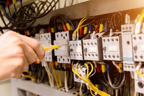 instalacji elektrycznej